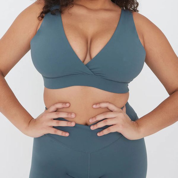 V Neck plus size Sports Bra Manufacturer | Strappy Women Gym Open Back Sports Bras supplier