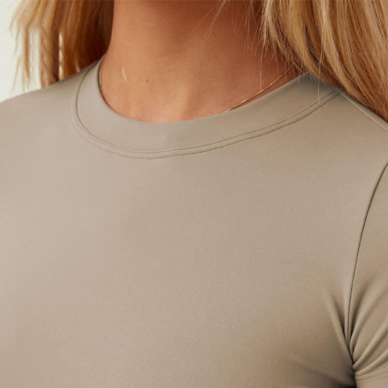 Women's Gym Wear Manufacturer | Solid Crewneck Basic Tee Factory | Slim Fitted Short Sleeve T-Shirt Supplier - 图片 4