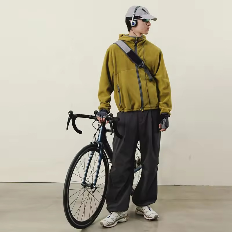 Custom Fleece Softshell Jacket Manufacturer | Hooded Biker Jacket Supplier - 图片 4
